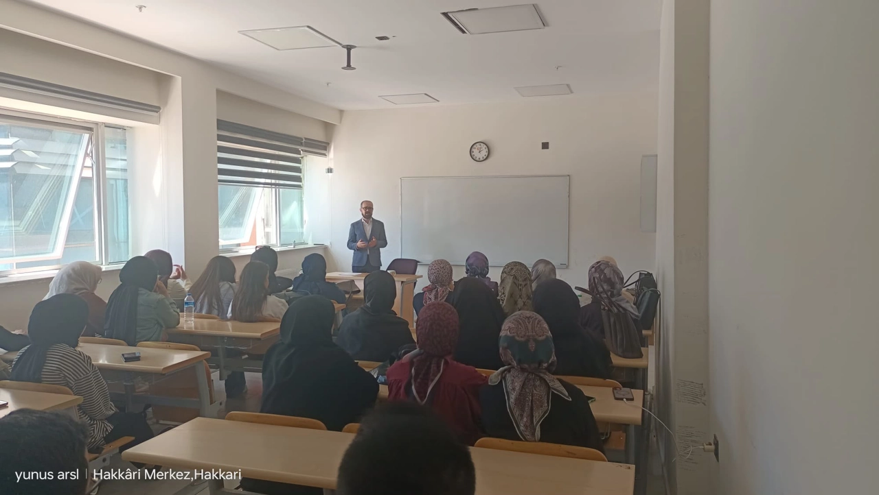 Fakültemizde Birinci ve İkinci Sınıf Öğrencilerine Yönelik Oryantasyon Programı Düzenlendi