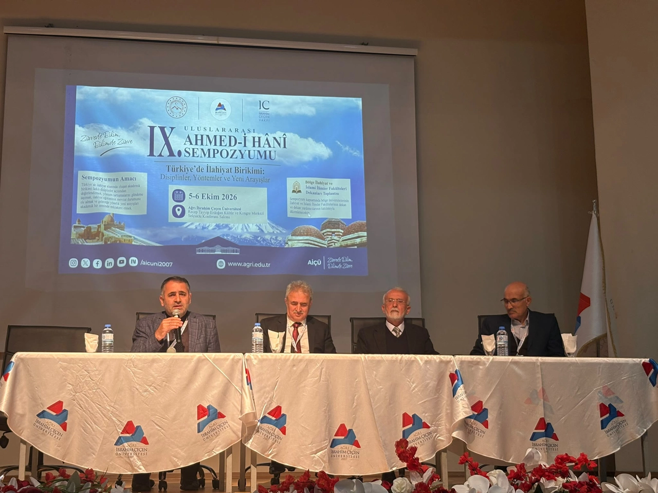 Dekanımız Prof. Dr. Mehmet KESKİN ve Dekan Yardımcımız Dr. Öğr. Üyesi Ahmet ARSLAN Bölge Dekanlar Toplantısı ve Sempozyuma Katıldı