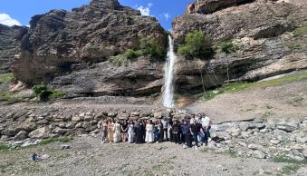 Hakkari Üniversitesi ve Van YYÜ Hazırlık Öğrencileri Bilimsel Araştırma Projesi Kapsamında Hakkari’de Bir Araya Geldi