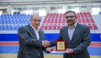 Üniversitemizde Başarılı Akademik ve İdari Personele Ödül Verildi