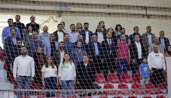 Üniversitemizde Başarılı Akademik ve İdari Personele Ödül Verildi