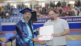 Üniversitemizde Mezuniyet Heyecanı