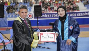 Üniversitemizde Mezuniyet Heyecanı