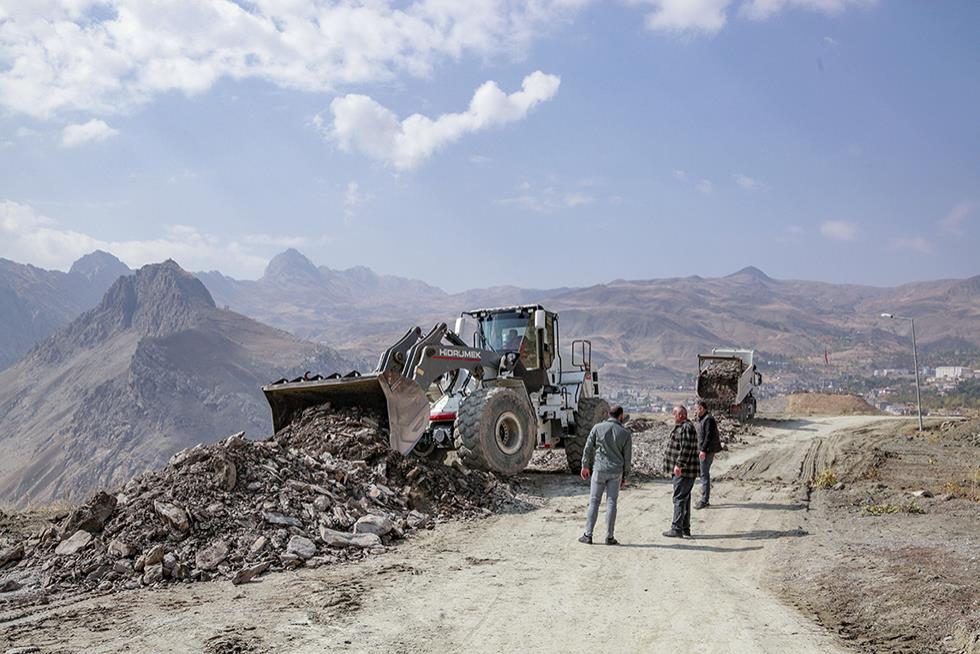 Üniversitemizde Yol Yapım Çalışması Başladı