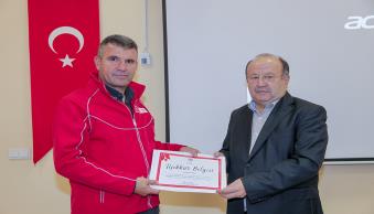 “Toplumda Kan Bağışı Bilinci Oluşturma ve Kök Hücre” Konulu Seminer Düzenlendi