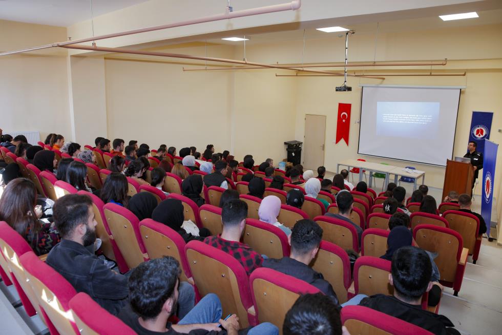 Üniversitemizde Afet Eğitimi ve Bilinci Programı Düzenlendi