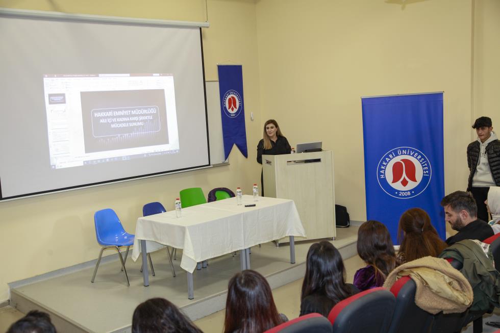 Üniversitemizde Şiddeti Önlemede Farkındalık Konulu Seminer Düzenlendi