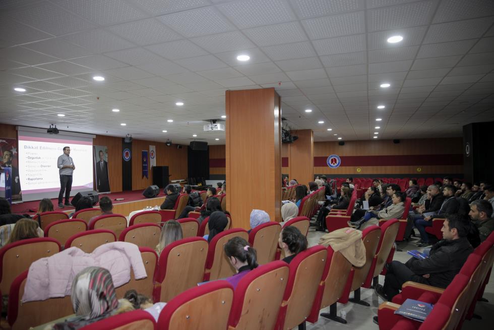 Üniversitemizde TÜBİTAK Proje Hazırlama Eğitimi Düzenlendi