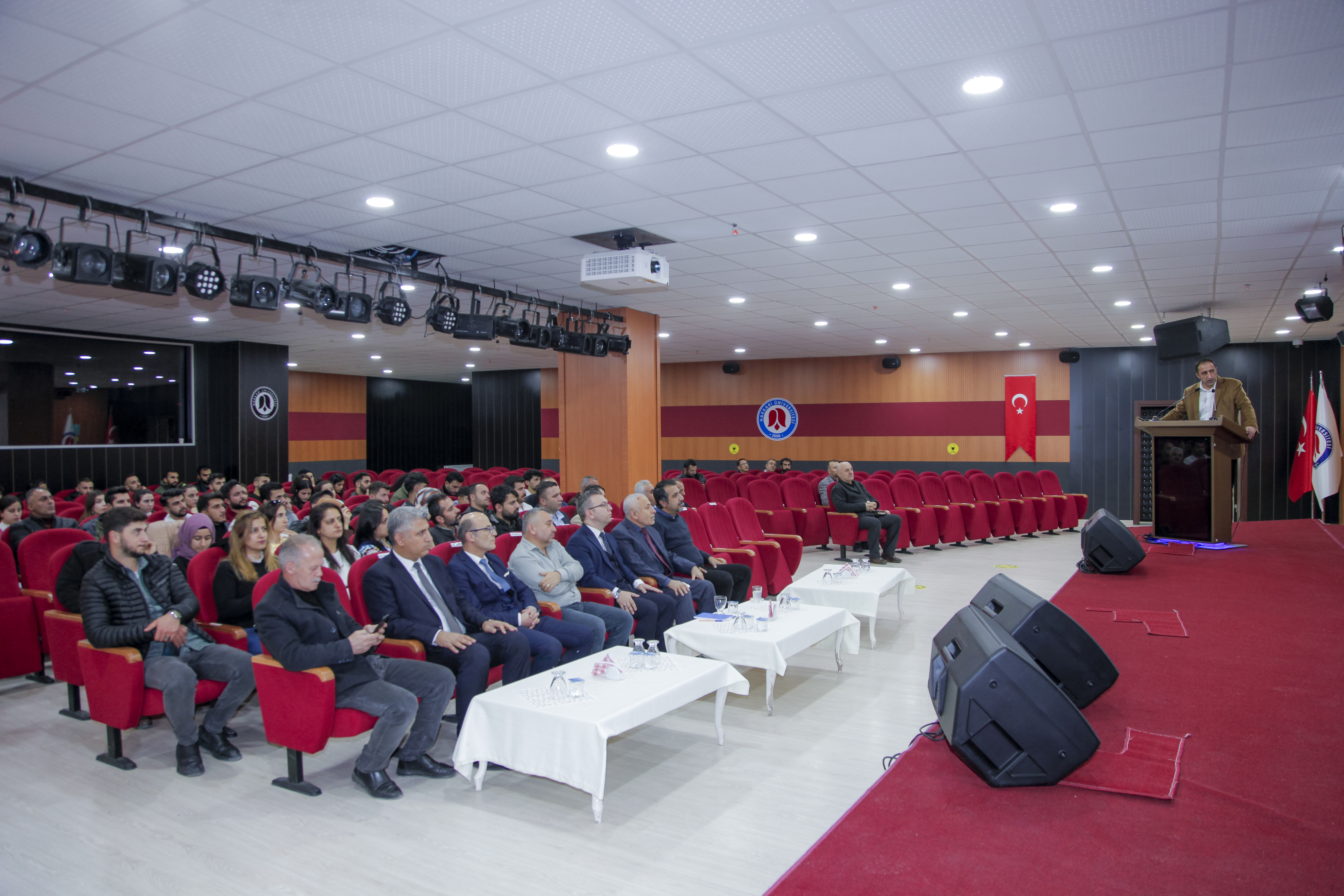 Üniversitemizde "Meralarımız ve Geleceğimiz" Konulu Seminer Düzenlendi