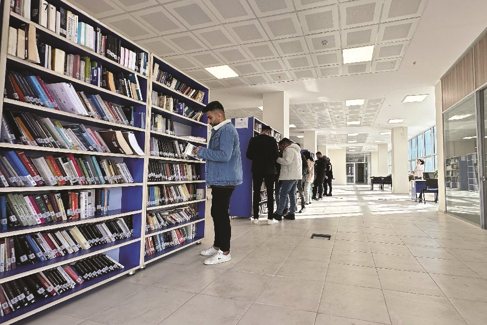 Üniversitemiz Öğrencileri Kütüphanemizi Ziyaret Etti