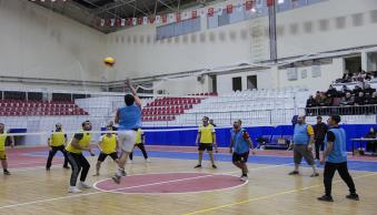 Üniversitemizde Düzenlenen Voleybol Turnuvası Sona Erdi