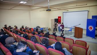 Hakkari Valisi Ali Çelik Öğrencilerimizle Bir Araya Geldi
