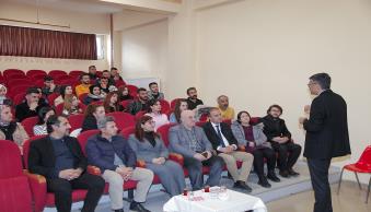 Hakkari Valisi Ali Çelik Öğrencilerimizle Bir Araya Geldi