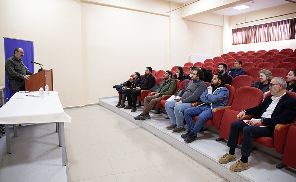 Üniversitemizde Akademik Süreli Yayıncılık Konulu Söyleşi Düzenlendi