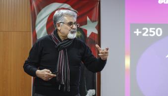 Üniversitemizde Faylar Üzerinde Yaşayan Kent -Hakkari Konulu Konferans Düzenlendi