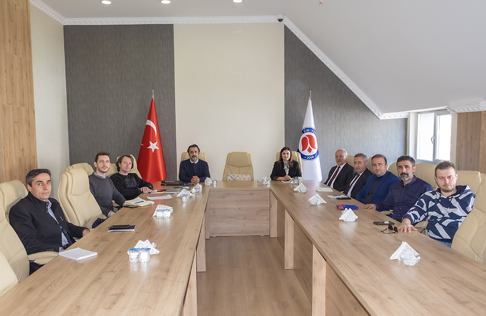 Üniversitemizde "Genç Fikirler Yarışıyor" Projesinin Ön Toplantısı Yapıldı