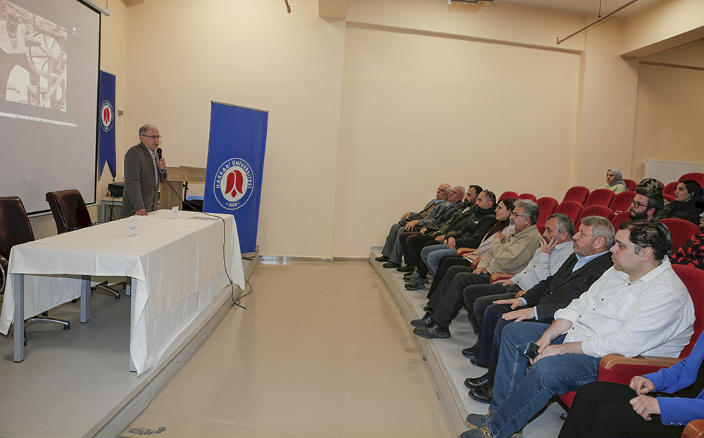 Üniversitemizde 18 Mart Çanakkale Deniz Zaferi ve Şehitleri Anma Programı Düzenlendi