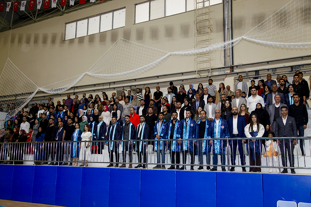 Üniversitemizde 2023-2024 Eğitim Öğretim Yılı Mezuniyet Töreni Gerçekleştirildi