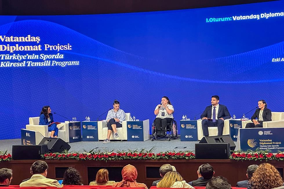 Üniversitemiz, "Vatandaş Diplomat Projesi: Türkiye'nin Sporda Küresel Temsili" Programına Katıldı