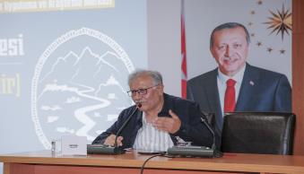 Üniversitemizde æölemerik Kalesi ve Bajar (Eski Şehir) Kültür Yolu æalıştayı Düzenlendi