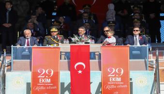 Rektörümüz Cumhuriyet Bayramı’nın 101. Yıldönümü Kutlamalarına Katıldı