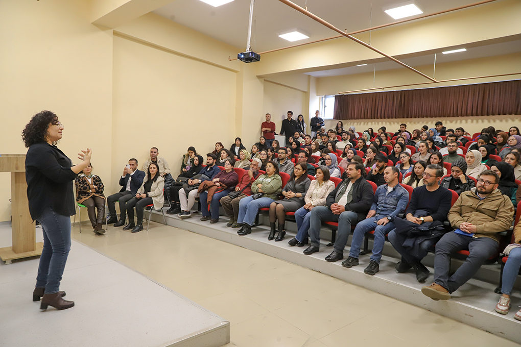 Üniversitemizde Bir Araştırma Alanı Olarak Dil ve Nezaket(sizlik) Konulu Söyleşi Düzenlendi