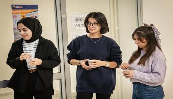 Üniversitemiz Kütüphanesinde Öğrencilerimize Sıcak İkram