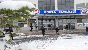 Zeynelbey Yerleşkemiz Beyaza Büründü