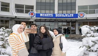 Zeynelbey Yerleşkemiz Beyaza Büründü