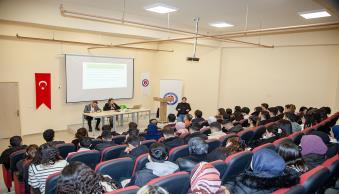 Üniversitemiz Kadın Çalışmaları Konferansları Düzenlendi