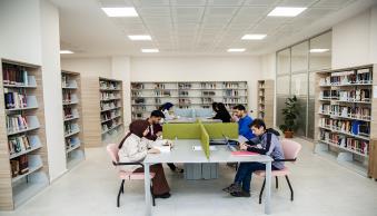 Üniversitemiz Merkez Kütüphanesi, Modern ve Geniş Olanaklarıyla Hizmet Sunuyor