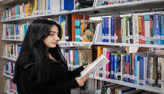Üniversitemiz Merkez Kütüphanesi, Modern ve Geniş Olanaklarıyla Hizmet Sunuyor