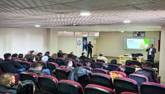 Yüksekova MYO’da DGS ile Kariyerime Devam Ediyorum Konulu Seminer Düzenlendi