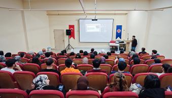 Üniversitemiz Matematik Topluluğu’nca Öğretmen Atamaları Konusunda Konferans Düzenlendi