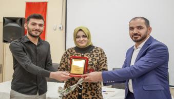 Üniversitemizde Öğrenciler Arası Şiir Okuma Yarışması Düzenlendi