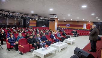 Üniversitemizde Uçuş ve Ötesi Konulu Konferans Düzenlendi