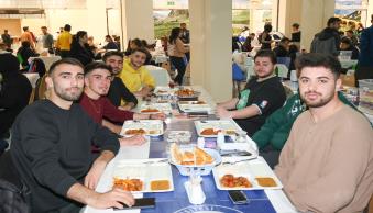 Rektörümüz Öğrencilerimizle İftar Yemeğinde Buluştu