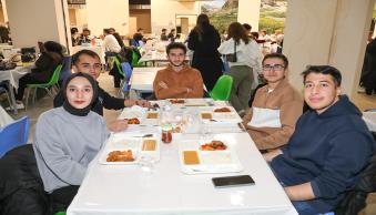 Rektörümüz Öğrencilerimizle İftar Yemeğinde Buluştu