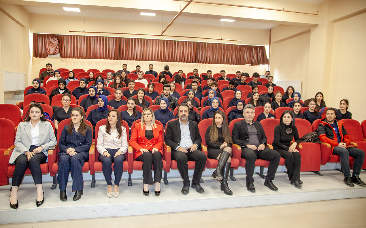 Hemşirelik Bölümümüz Tarafından Üniforma Giyme Töreni Düzenlendi