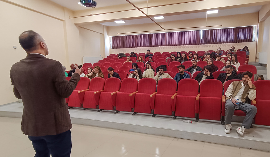 Öğrencilerimize Yönelik AB Proje Bilgilendirme Semineri Düzenlendi