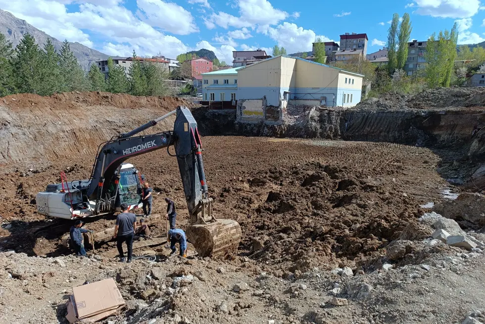 Hakkari Üniversitesi Çölemerik Meslek Yüksekokulu Binası ve Çevre Düzenlemesi Yapım İşi
