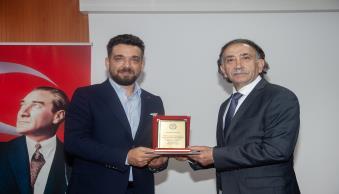 Üniversitemizde Akademik Performans Ödül Töreni Düzenlendi