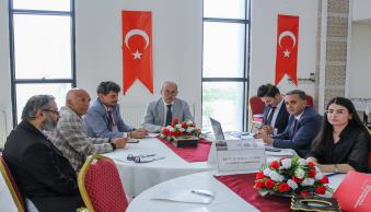 Üniversitemiz Ev Sahipliğinde Kadim Şehir Hakkâri Çalıştayı Düzenlendi