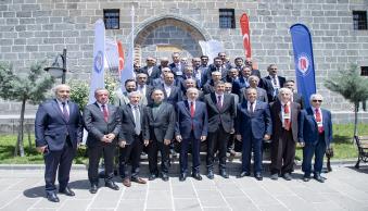 Üniversitemiz Ev Sahipliğinde Kadim Şehir Hakkâri Çalıştayı Düzenlendi