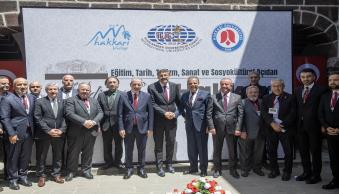 Üniversitemiz Ev Sahipliğinde Kadim Şehir Hakkâri Çalıştayı Düzenlendi