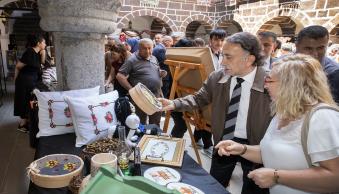 Rektörümüz Halk Eğitim Merkezinin Yıl Sonu Sergisine Katıldı