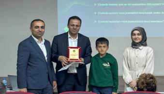Üniversitemiz Öğretim Üyeleri TÜBİTAK Bilim Söyleşileriyle Öğrencilerle Buluştu