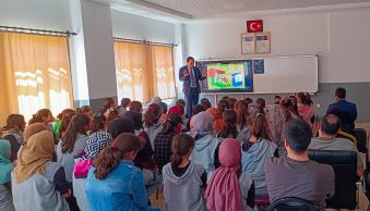Üniversitemiz Öğretim Üyeleri TÜBİTAK Bilim Söyleşileriyle Öğrencilerle Buluştu