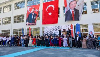 Üniversitemiz 17. Mezunlarını Coşkuyla Uğurladı