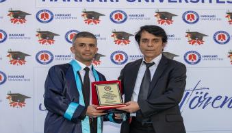 Üniversitemiz 17. Mezunlarını Coşkuyla Uğurladı